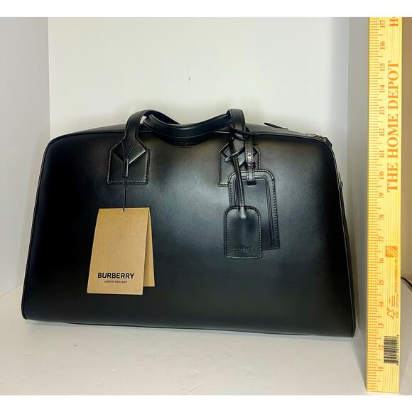 NWT Burberry Cube Duffle Bag - Picture 8 of 9